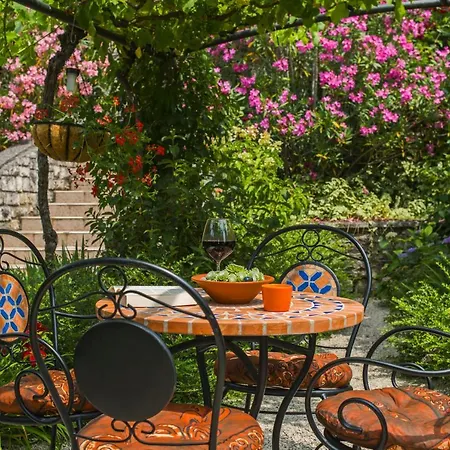 Franka Villa Nedeščina